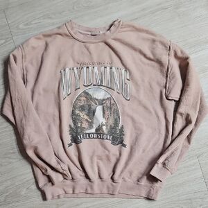 Large Vintage Unisex- Wyoming Yellowstone National Park Graphic Sweater